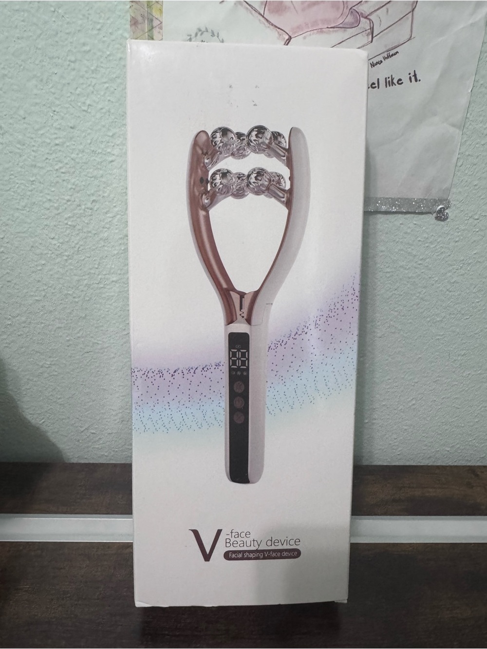 V-Face Beauty Device - Rose Gold Facial Massager - Picture 4 of 4